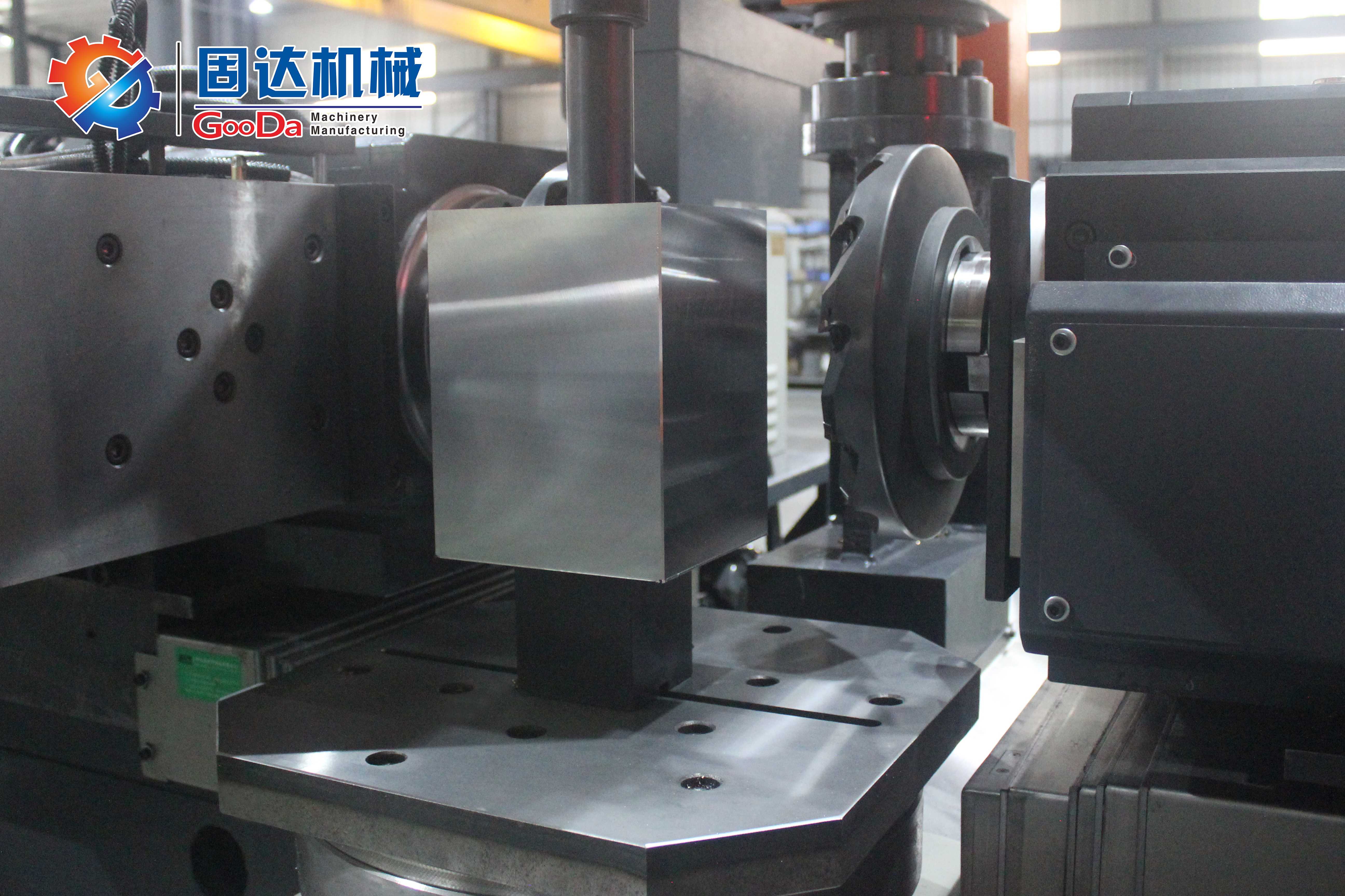 GOODA CNC Heavy Cutting Milling Machine YG-700NCR (14)